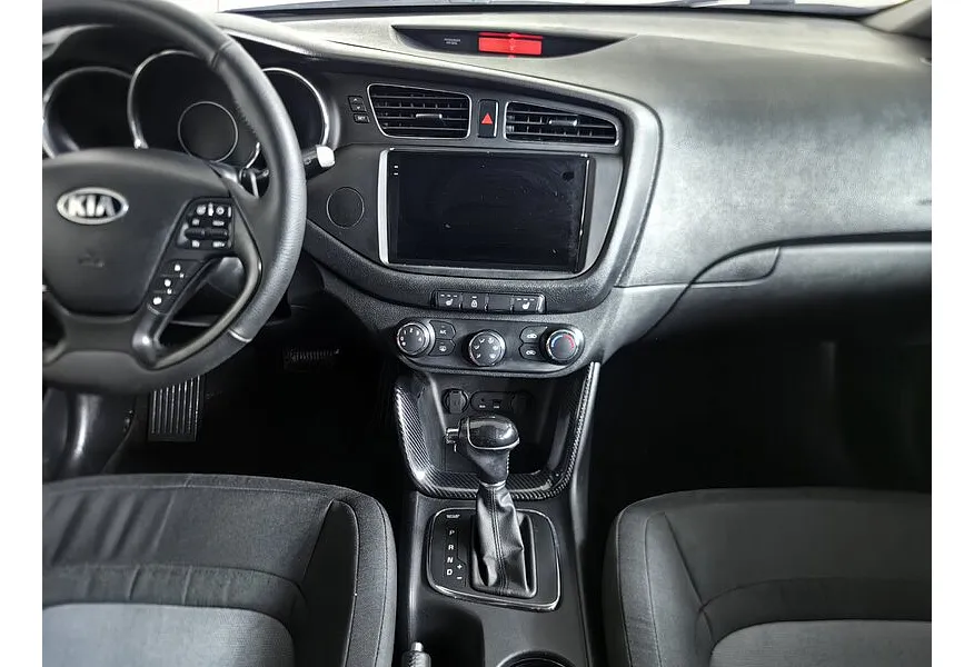 Kia Ceed 1.6 AT (129 л.с.) Серый в АВИЛОН. Слайд №15