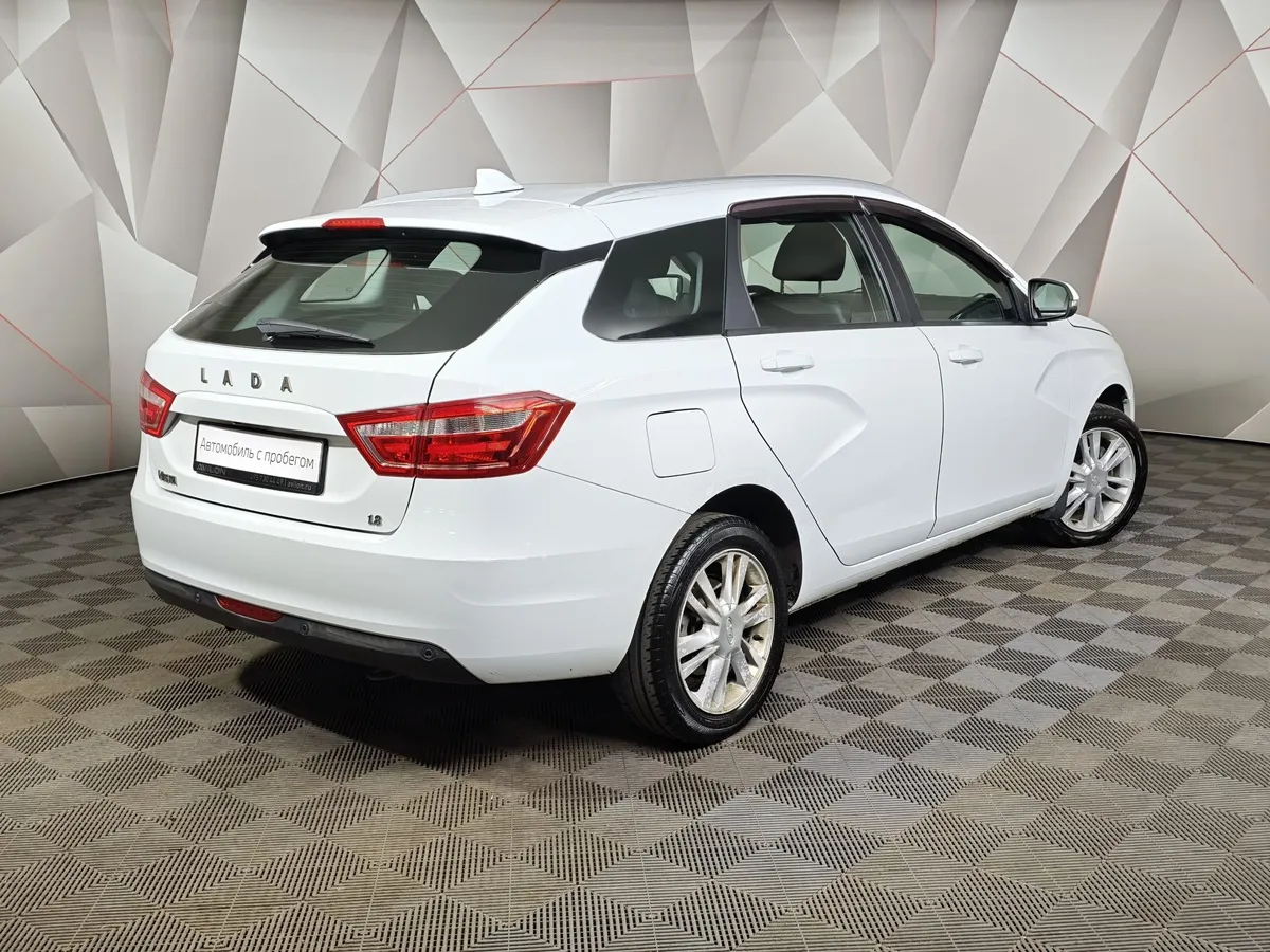 ВАЗ (Lada) Vesta 1.8 MT (122 л.с.) Белый в АВИЛОН. Слайд №2