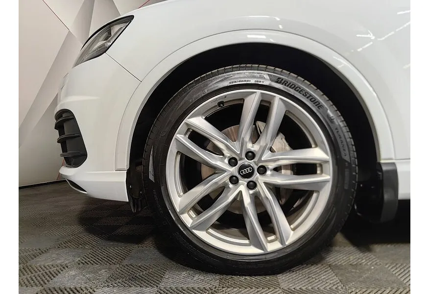 Audi Q7 3.0 TDI Tiptronic quattro (249 л.с.) Белый в АВИЛОН. Слайд №9