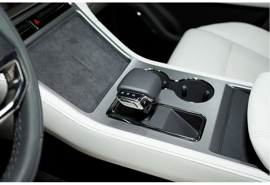 LIVE. Слайд №4