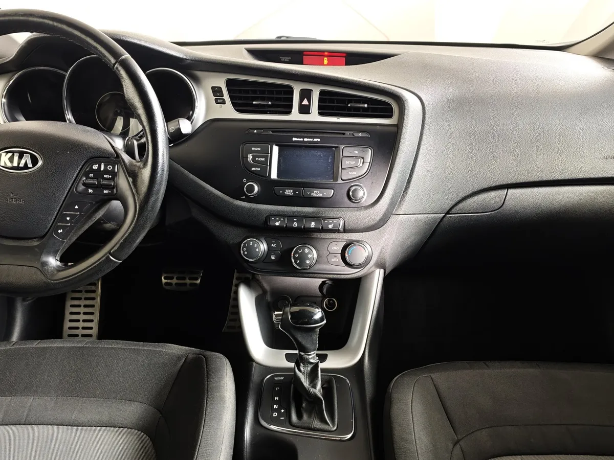 Kia Ceed 1.6 AT (129 л.с.) Синий в АВИЛОН. Слайд №15