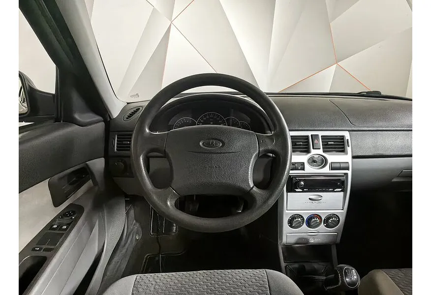 ВАЗ (Lada) Priora 1.6 MT (98 л.с.) в АВИЛОН. Слайд №18