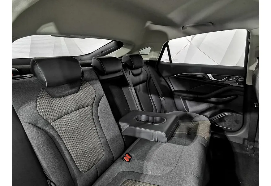 FAW Bestune B70 1.5T 7DCT (160 л.с.) Черный в АВИЛОН. Слайд №17