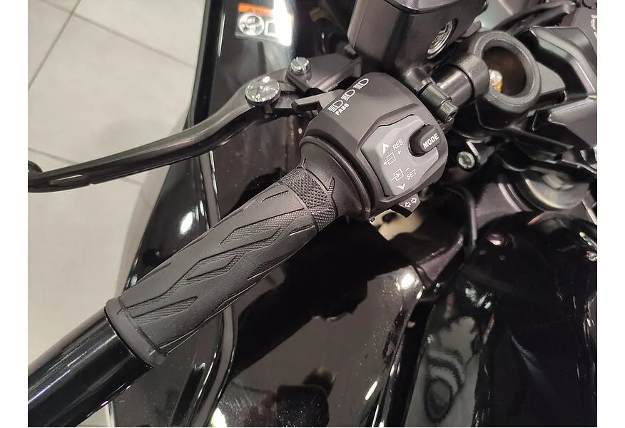АВИЛОН - Suzuki GSX1300 R Hayabusa GSX1300 R 1340 см³ (197 л.с.) 1340 Черный - slide 9