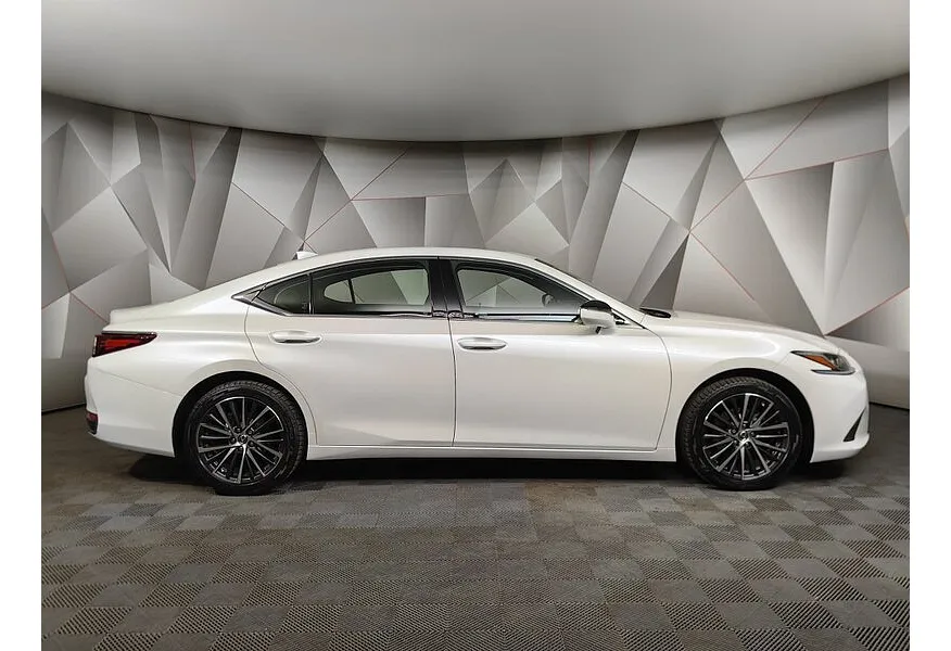Lexus ES 250 2.5 AT (200 л.с.) Luxury Белый в АВИЛОН. Слайд №6