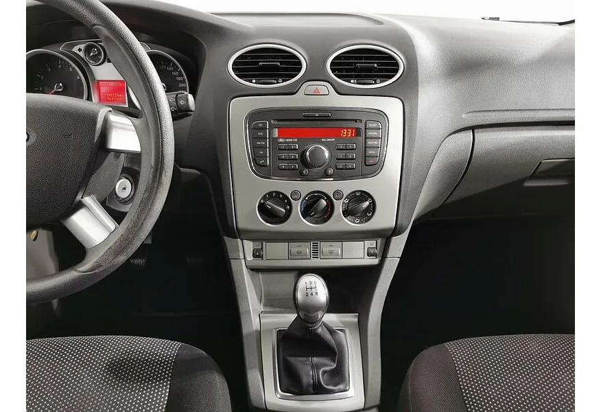 Ford Focus 1.8 MT (125 л.с.) Comfort Серебристый в АВИЛОН. Слайд №10