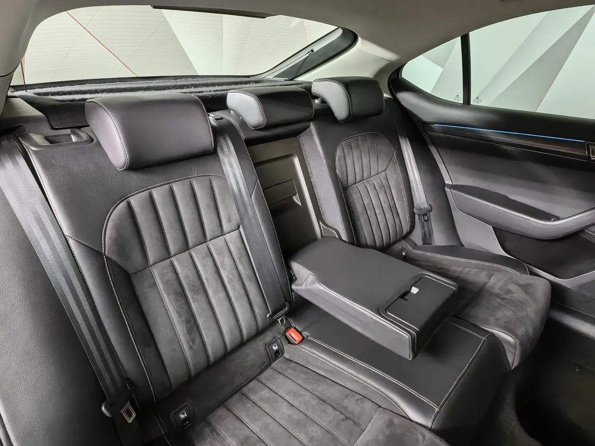 Skoda Superb 2.0 TSI DSG (190 л.с.) Серый в АВИЛОН. Слайд №16