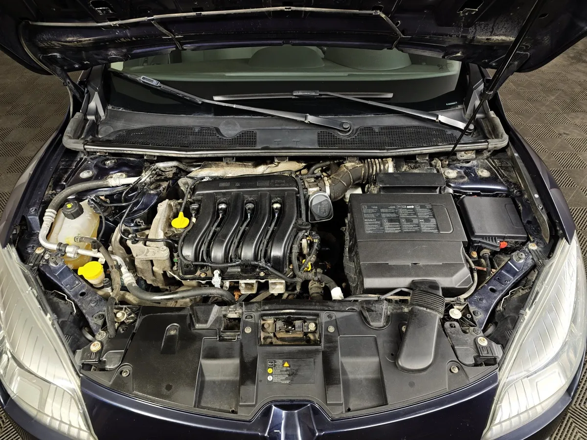 Renault Megane 1.6 MT (106 л.с.) Черный в АВИЛОН. Слайд №11
