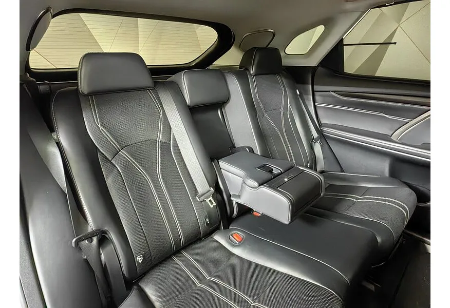 АВИЛОН - Lexus RX 2.0 AT AWD (238 л.с.) Premium + Black Vision Белый - slide 8