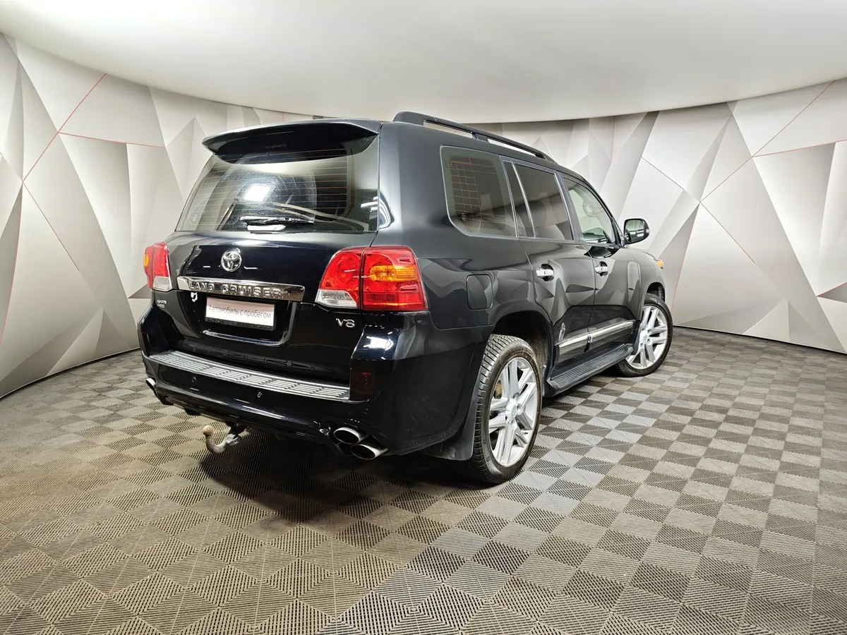 Toyota Land Cruiser 4.5 Twin-Turbo D AT 4WD (5 мест) (235 л.с.) Престиж Черный в АВИЛОН. Слайд №2