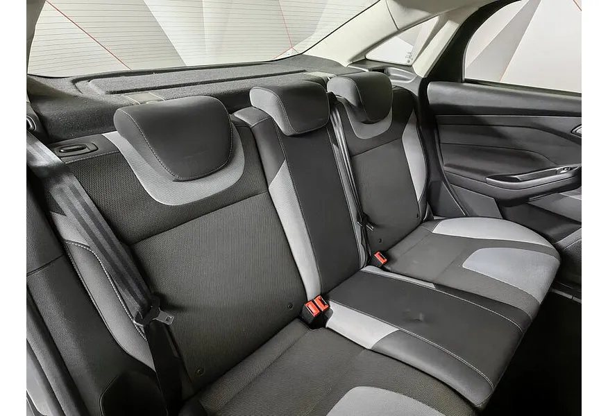 Ford Focus 1.6 PowerShift (125 л.с.) Trend Sport Черный в АВИЛОН. Слайд №15