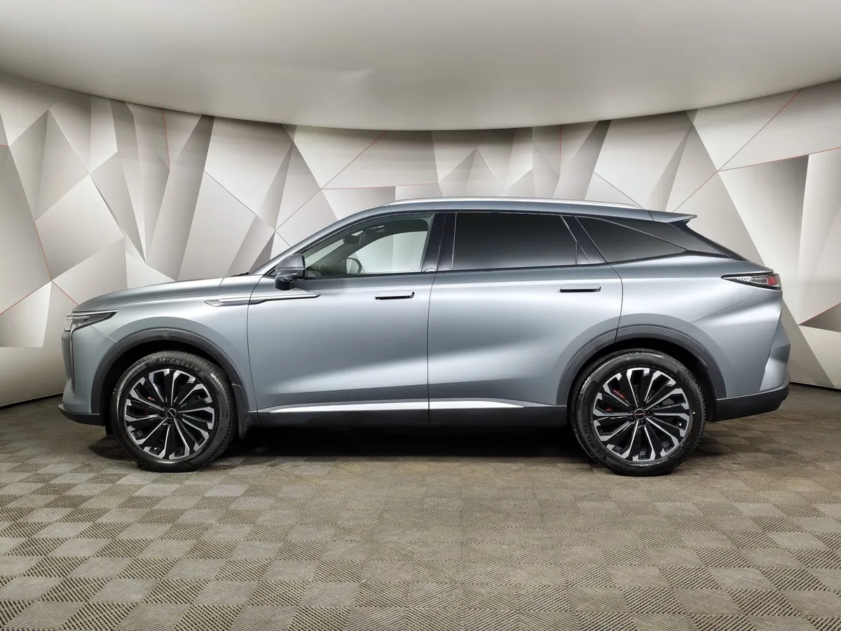 EXEED RX 2.0T DCT 4WD (249 л.с.) Platinum Серый в АВИЛОН. Слайд №5
