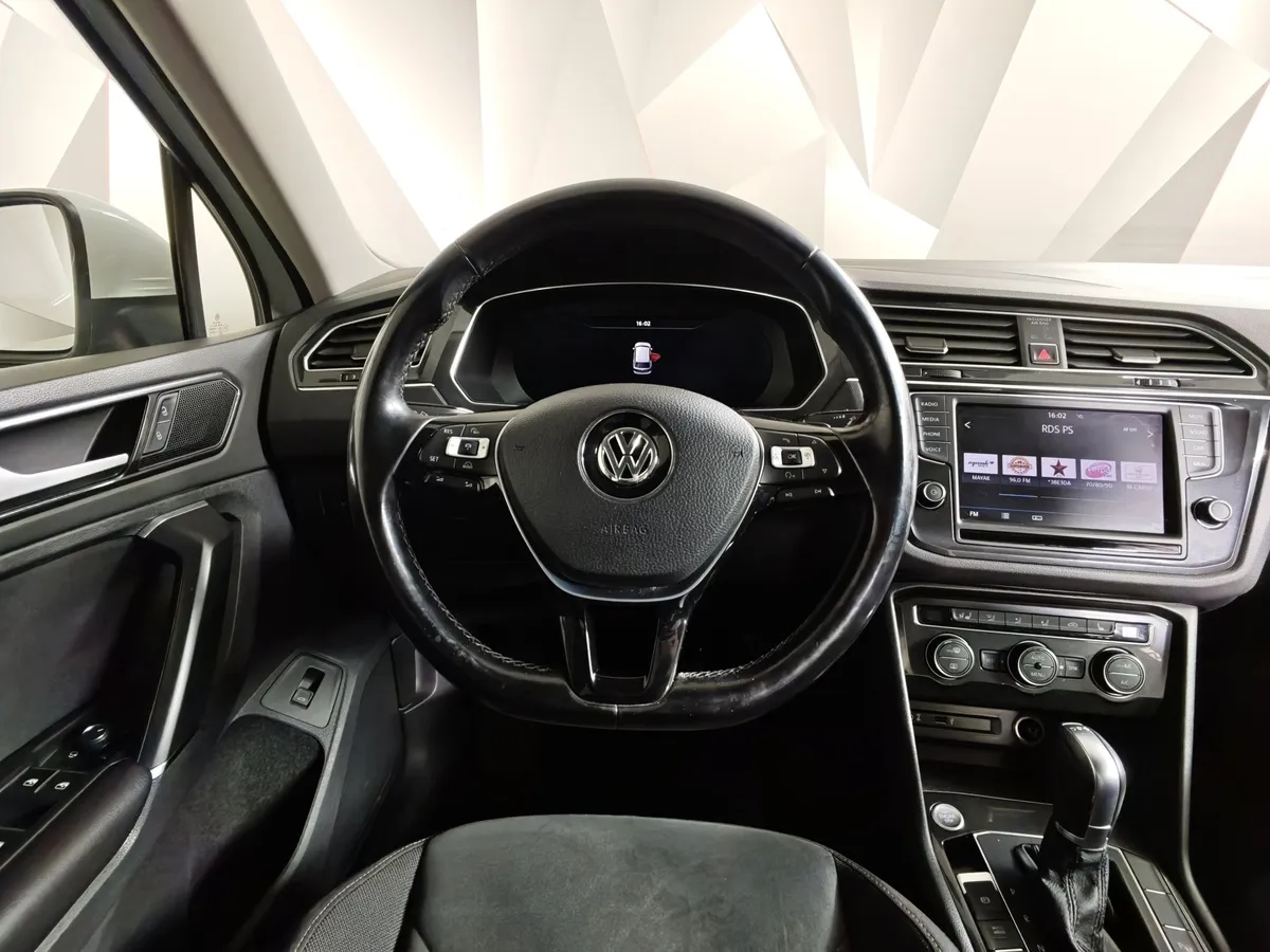 Volkswagen Tiguan 2.0 TSI 4Motion AT (180 л.с.) Status Белый в АВИЛОН. Слайд №20
