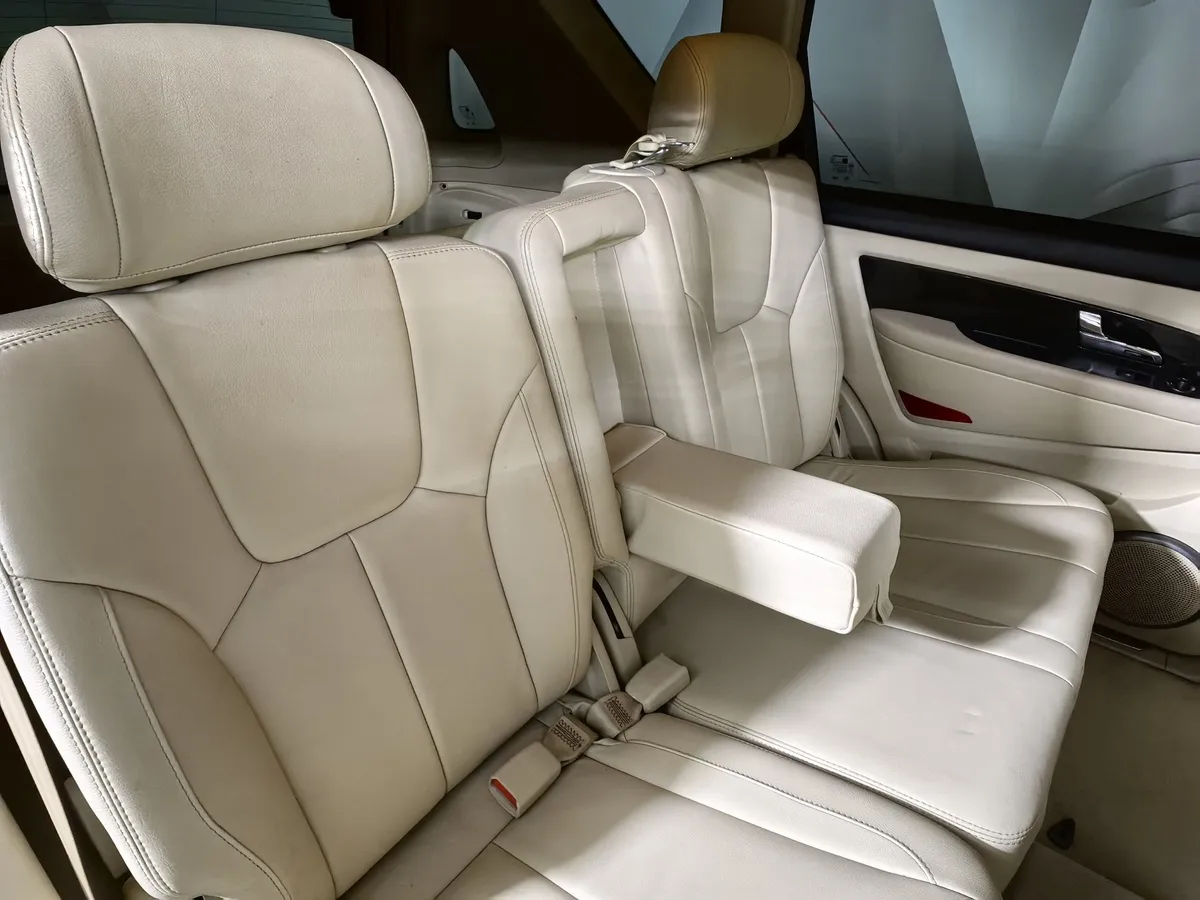 SsangYong Rexton 2.7 Xdi T-Tronic 4WD (165 л.с.) Черный в АВИЛОН. Слайд №16