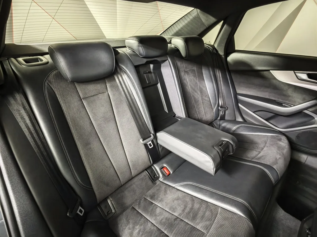Audi A4 2.0 TDI S tronic quattro (190 л.с.) Черный в АВИЛОН. Слайд №17