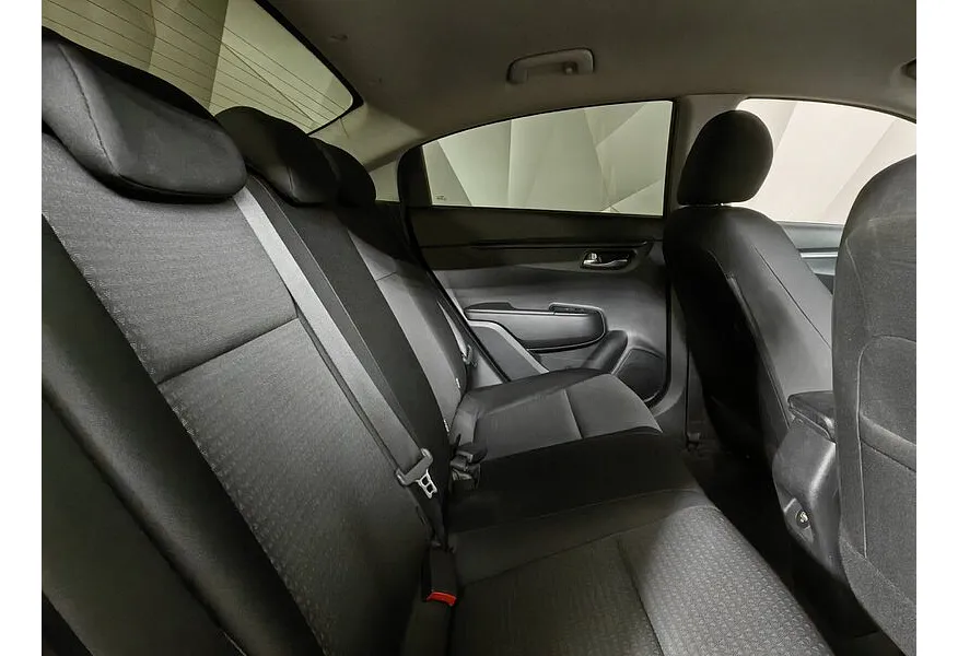 Kia Rio 1.6 AT (123 л.с.) Prestige Красный в АВИЛОН. Слайд №16