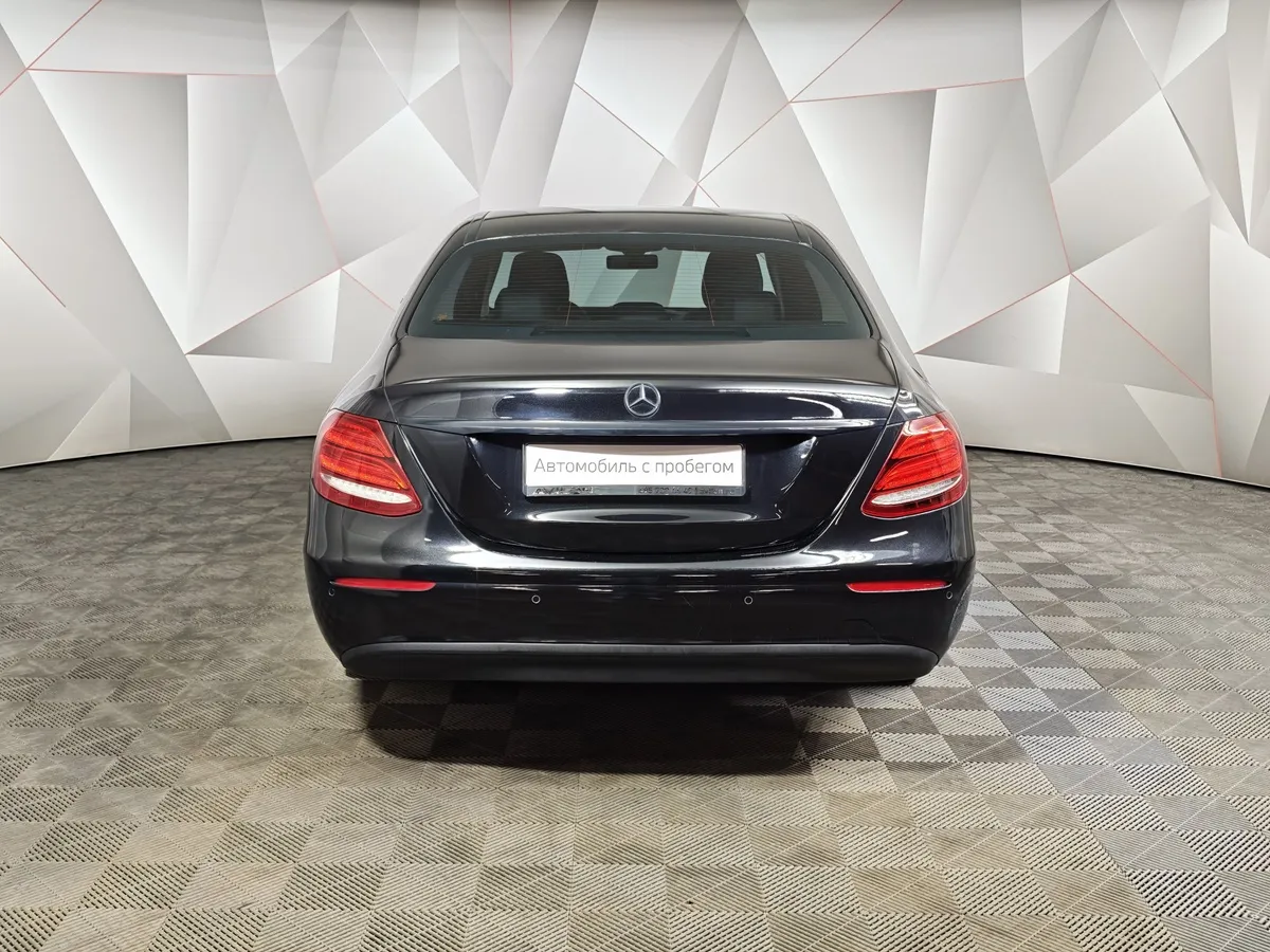 Mercedes-Benz E-Класс E 200 9G-TRONIC (197 л.с.) Черный в АВИЛОН. Слайд №8
