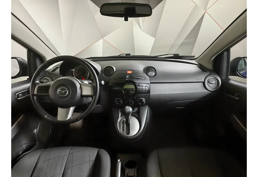 Mazda 2 1.5 AT (103 л.с.) Синий в АВИЛОН. Слайд №12