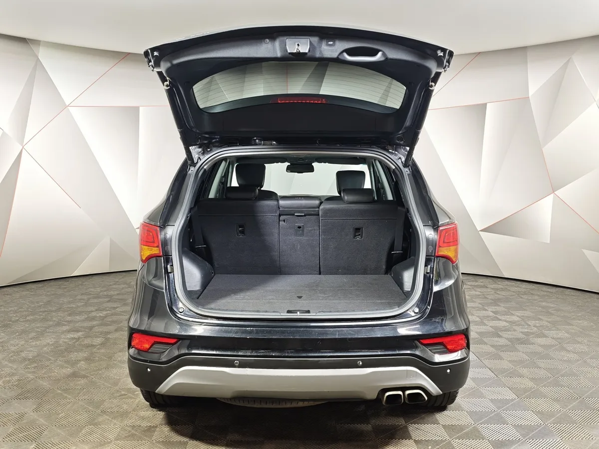 Hyundai Santa Fe 2.4 AT 4WD (175 л.с.) High-tech Черный в АВИЛОН. Слайд №12
