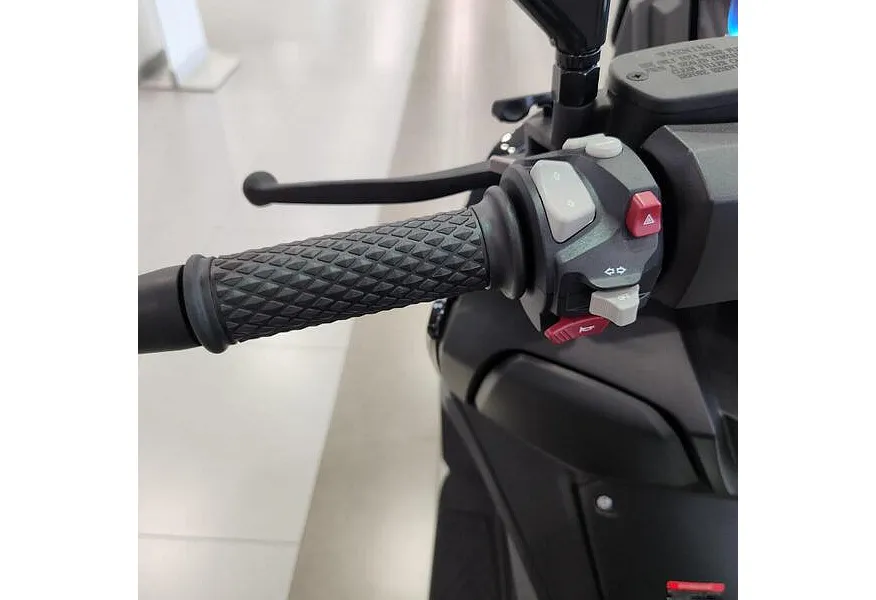 АВИЛОН - VOGE SR4 Max 350 см³ (28 л.с.) (28) 350 Черный - slide 12