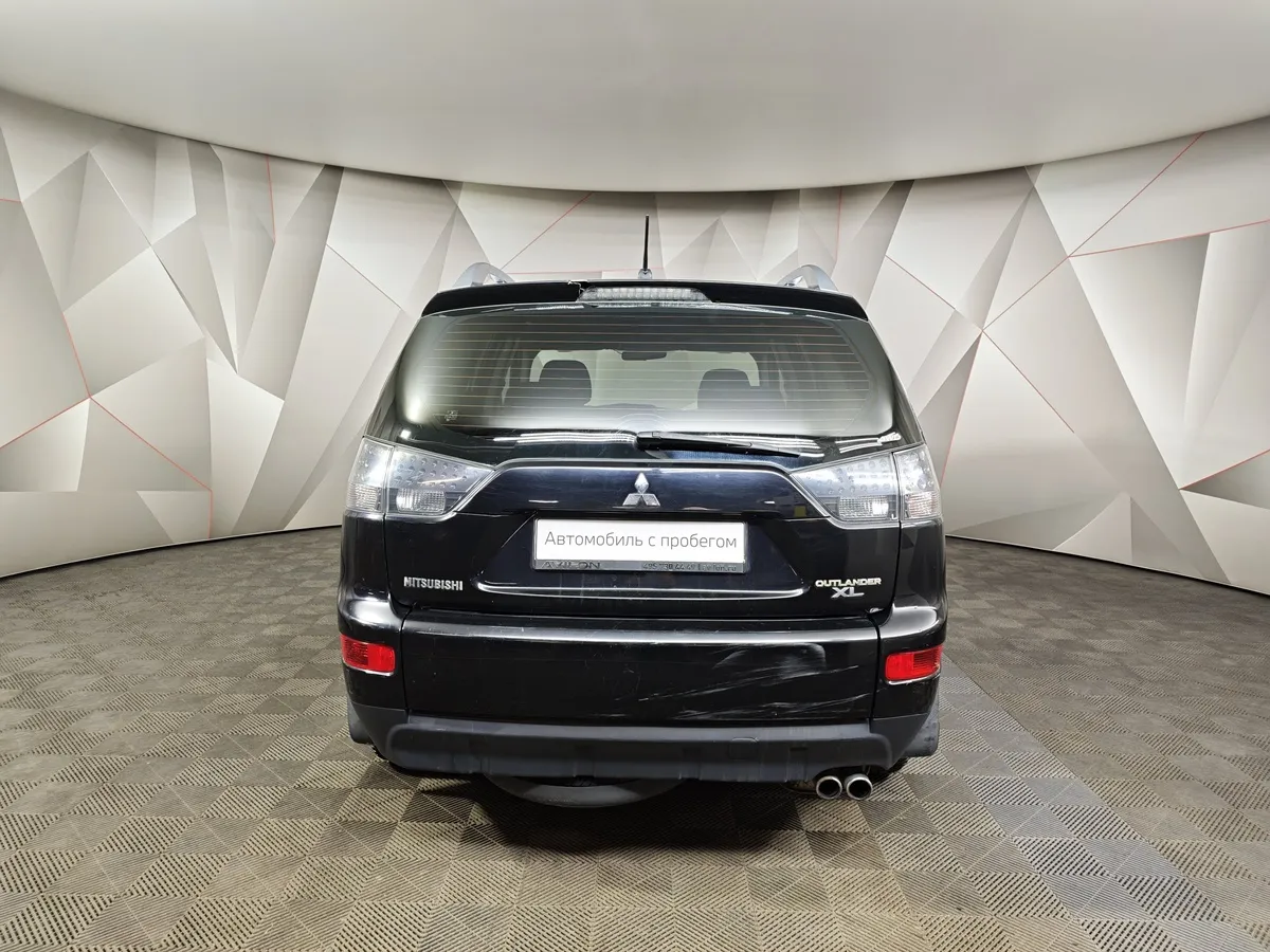 Mitsubishi Outlander 3.0 AT 4WD (223 л.с.) Черный в АВИЛОН. Слайд №8