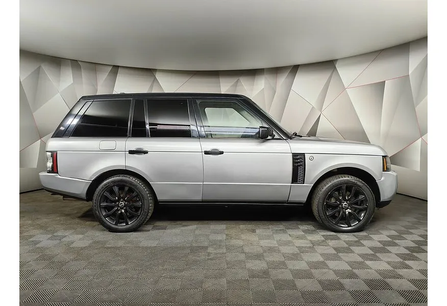 Land Rover Range Rover 3.6 TD AT (271 л.с.) Серебристый в АВИЛОН. Слайд №6