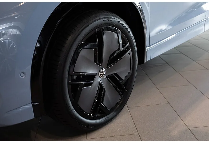 Volkswagen Tiguan 380 TSI 2.0 DSG 4WD (220 л.с.) R-Line Черный в АВИЛОН. Слайд №20