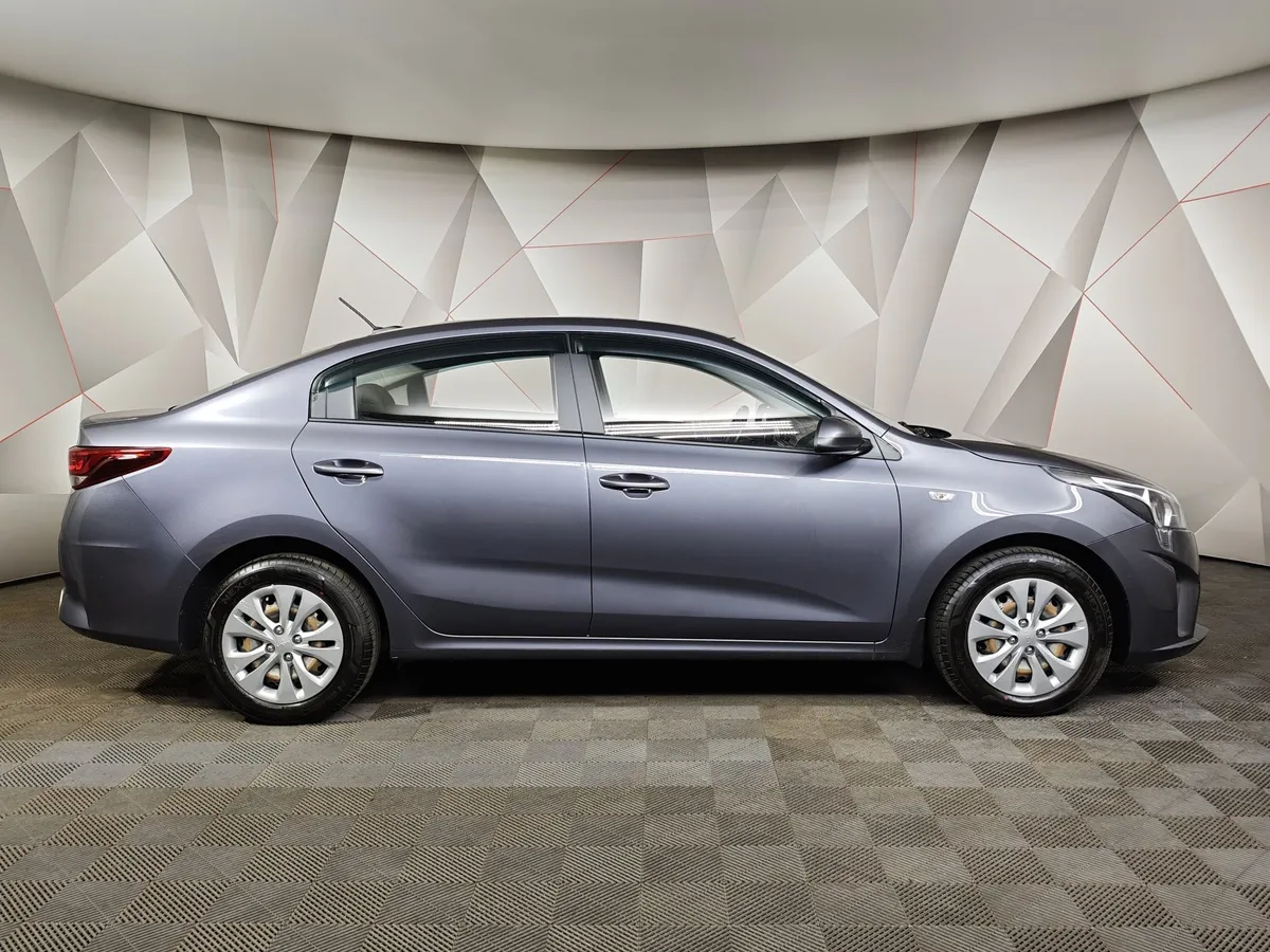 Kia Rio 1.6 AT (123 л.с.) Серый в АВИЛОН. Слайд №6
