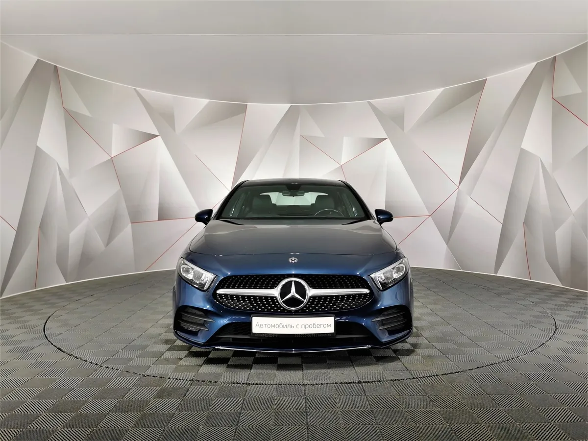 Mercedes-Benz A-Класс A 200 7G-DCT (150 л.с.) Sport Синий в АВИЛОН. Слайд №7