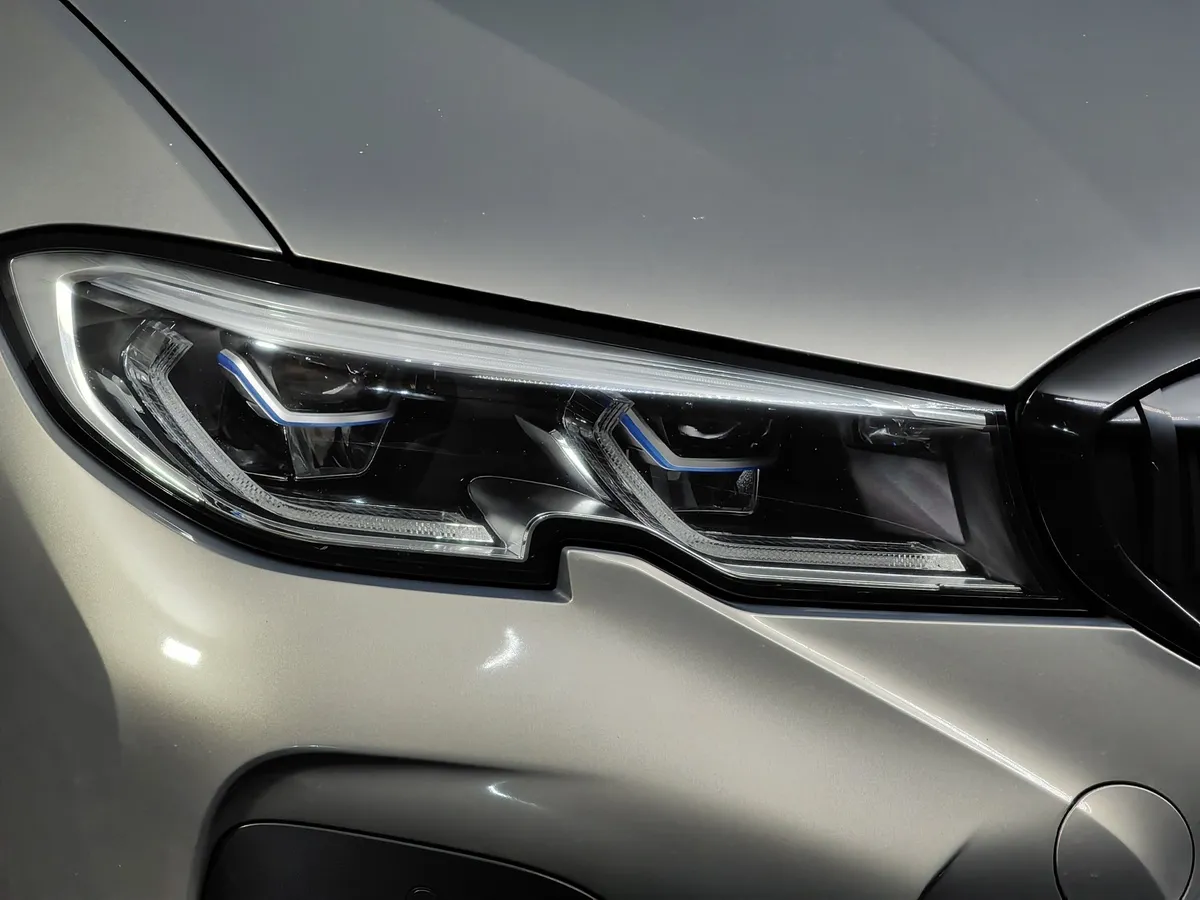 BMW 3 серия 330d xDrive (265 л.с.) Серый в АВИЛОН. Слайд №8