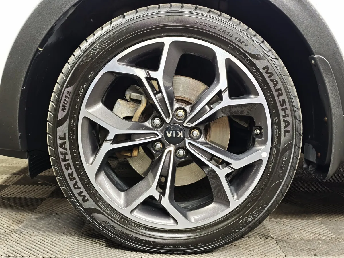 Kia Sportage 2.4 AT 4WD (184 л.с.) GT Line Белый в АВИЛОН. Слайд №9