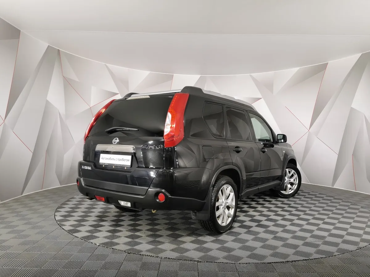 Nissan X-Trail 2.0 CVT AWD (141 л.с.) Черный в АВИЛОН. Слайд №2