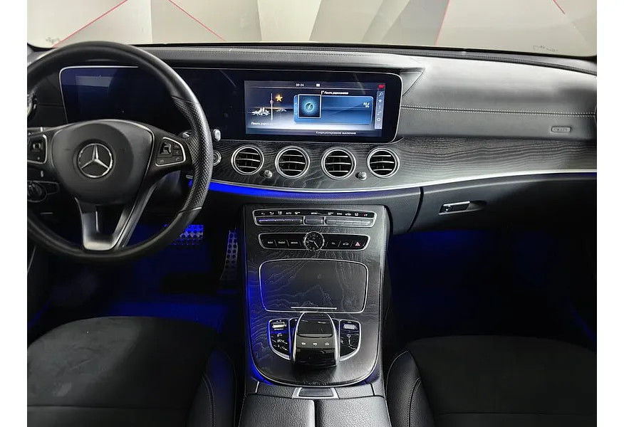 Mercedes-Benz E-Класс E 200 4MATIC 9G-TRONIC (184 л.с.) Sport Plus Коричневый в АВИЛОН. Слайд №14