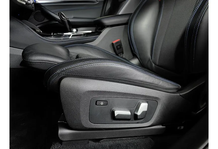 BMW X4 xDrive20d Steptronic (190 л.с.) M Sport Черный в АВИЛОН. Слайд №16