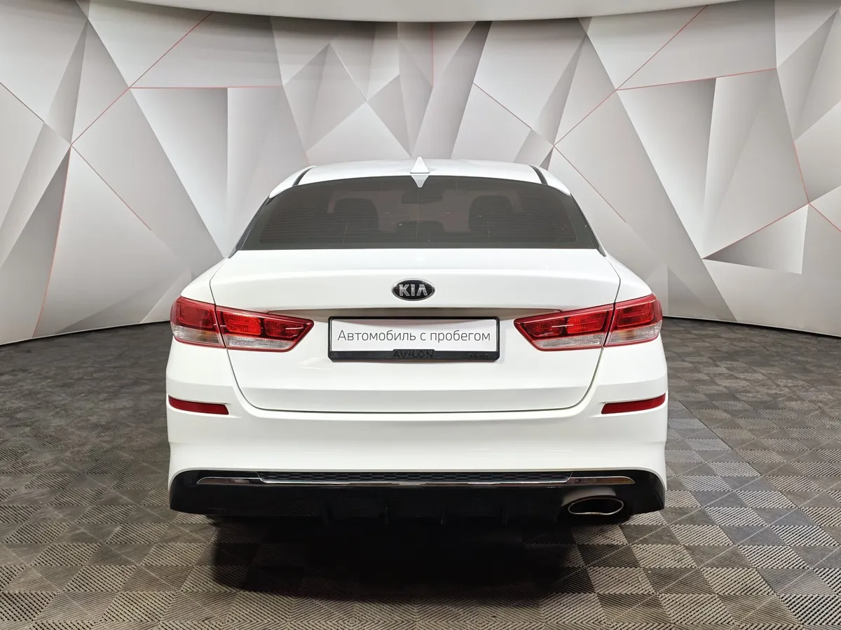 Kia Optima 2.0 AT (150 л.с.) Classic Белый в АВИЛОН. Слайд №8