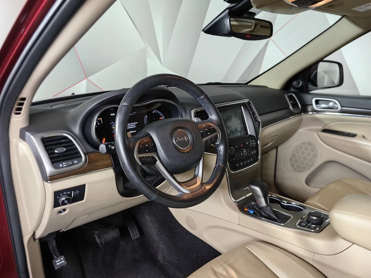 Jeep Grand Cherokee 3.0 AT AWD (238 л.с.) Laredo Красный в АВИЛОН. Слайд №18