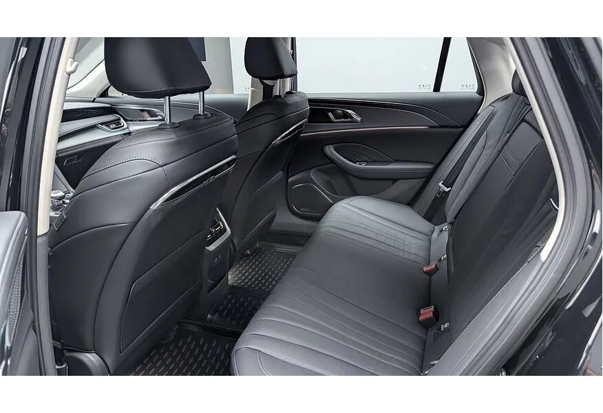 Hongqi H5 2.0 AT (218 л.с.) Deluxe Plus Черный в АВИЛОН. Слайд №10