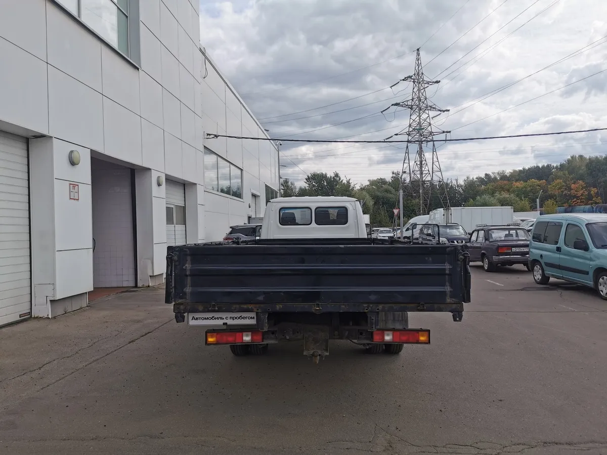 ГАЗ ГАЗель Бизнес 2.7 MT RWD DRW (107 л.с.) Белый в АВИЛОН. Слайд №8