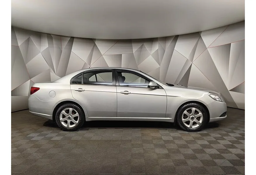 LIVE. Слайд №4