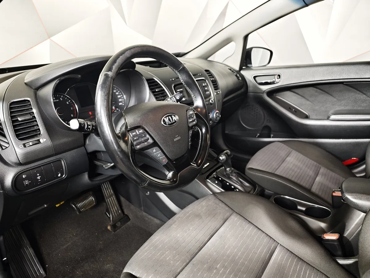 Kia Cerato 2.0 AT (150 л.с.) Синий в АВИЛОН. Слайд №19