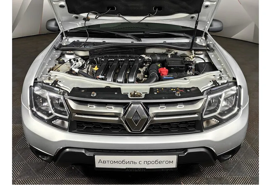 Renault Duster 2.0 MT 4x4 (143 л.с.) Серый в АВИЛОН. Слайд №11