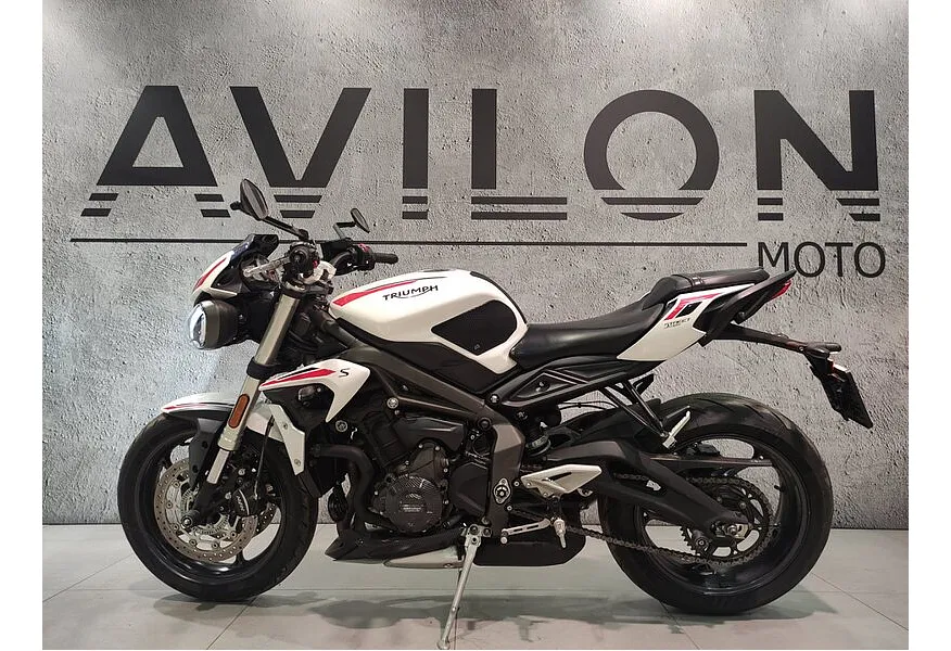 Triumph Street Triple 660 см³ (94 л.с.) (94) 660 Белый в АВИЛОН. Слайд №3