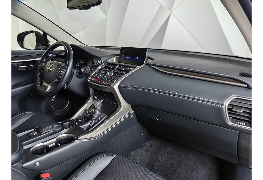 Lexus NX 200t АТ AWD (238 л.с.) Коричневый в АВИЛОН. Слайд №13