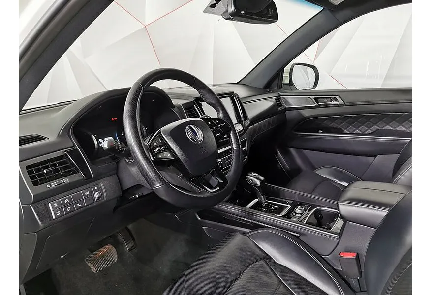 SsangYong Rexton 2.2 AT AWD (181 л.с.) Белый в АВИЛОН. Слайд №18