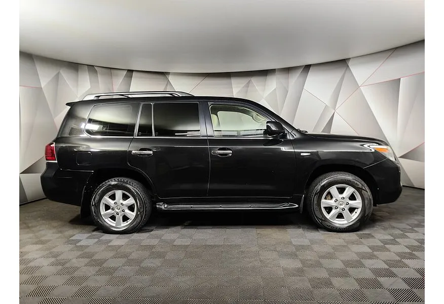 LIVE. Слайд №4