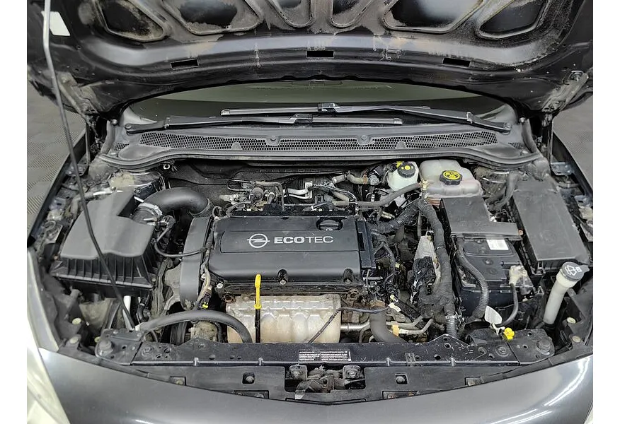 Opel Astra 1.6 AT (115 л.с.) Черный в АВИЛОН. Слайд №11