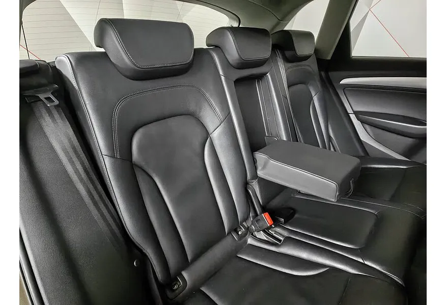 Audi Q5 2.0 TFSI Tiptronic quattro (225 л.с.) Коричневый в АВИЛОН. Слайд №16