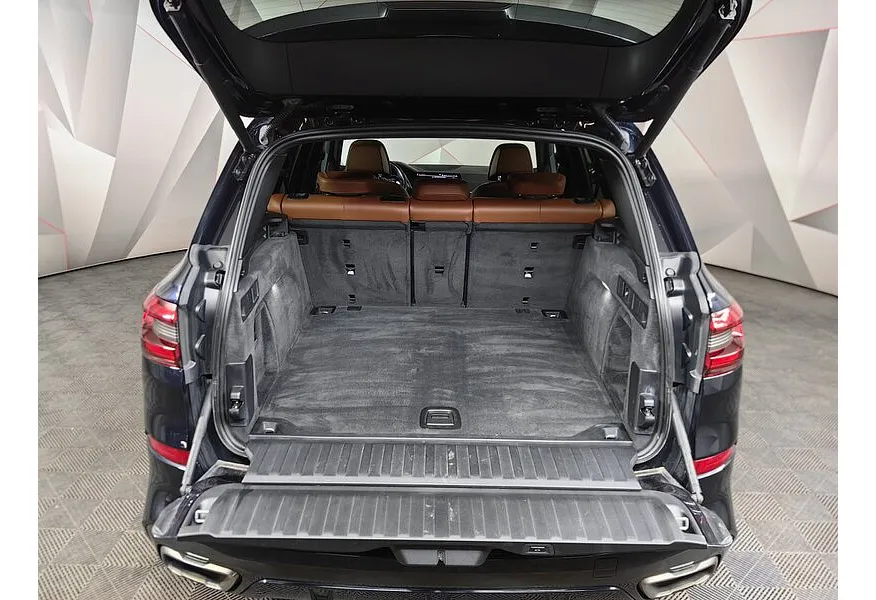 BMW X5 M50d Steptronic xDrive (400 л.с.) M Special Черный в АВИЛОН. Слайд №9