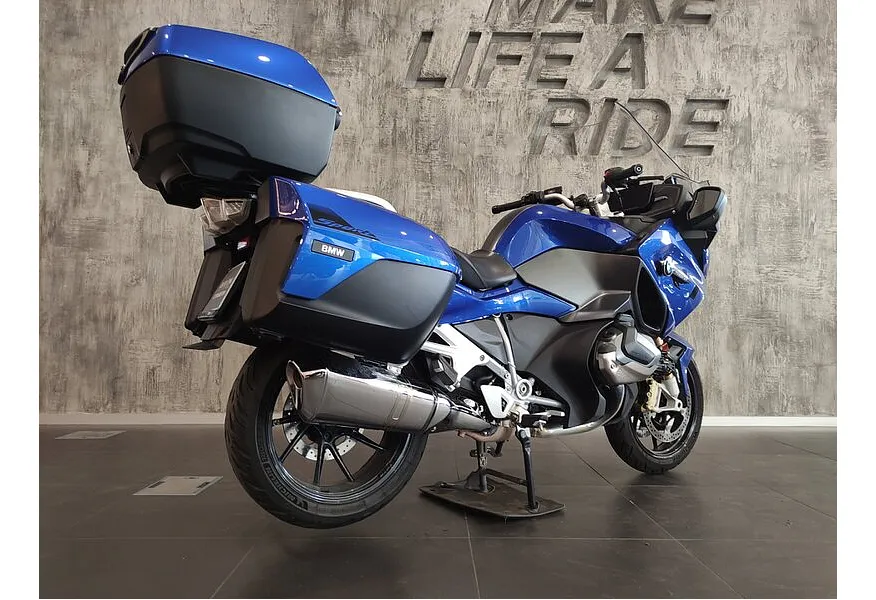 LIVE. Слайд №6