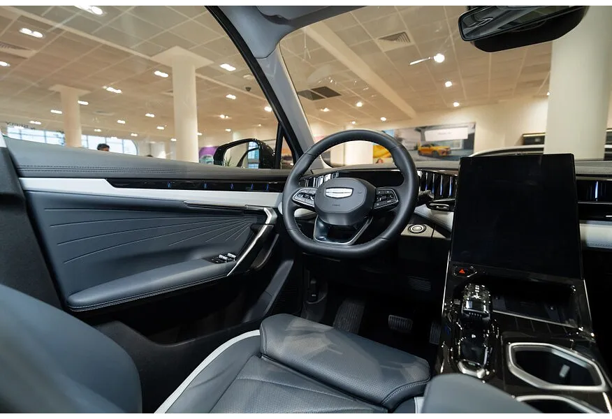 Geely Atlas 2.0T AT 4WD (200 л.с.) Luxury Голубой в АВИЛОН. Слайд №6